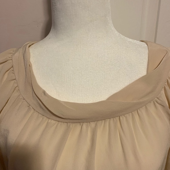 Tea and Honey Silk floral top - Picture 3 of 6